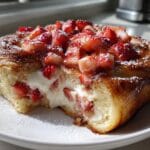 27-Minute Irresistible Strawberry Cheesecake Cinnabon Rolls 9 Irresistible Strawberry Cheesecake Cinnabon Rolls Recipe