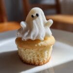 Spooky Ghostly Cupcakes Your Kids Will Devour in 5 Bites 9 Ghostly Cupcakes