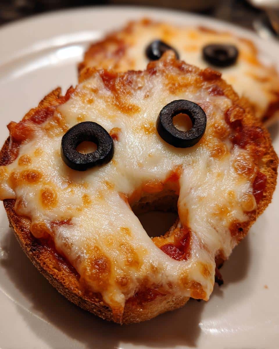 Ghostly Pizza Bagels - detail 3