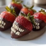 Creepy Rotten Teeth Chocolate Strawberries in 4 Easy Steps 9 Rotten Teeth Chocolate Strawberries
